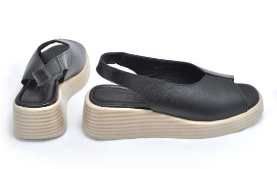 detail dámské elegantní sandály PETRA by ZONA P334 1001-1 Černá