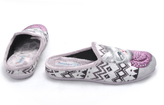 detail dámské domácí pantofle TANAHLOT IH9352898 Multicolor