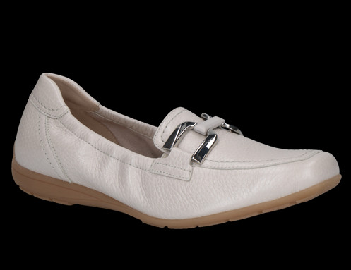 detail dámské kožené mokasíny Caprice 9-24600-44 131 Bílá