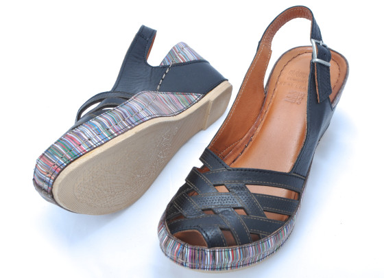 detail dámské elegantní sandály IBERIUS 1502 Černá