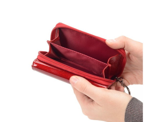 detail peněženky - střední formát Famito 2105 N CV Červená