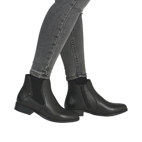 detail boty - dámské kotníkové Rieker 77051-00 Černá